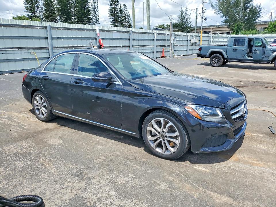 Продажа на аукционе авто 2018 Mercedes-benz C, vin: 55SWF4JB8JU248935, номер лота: 66825336