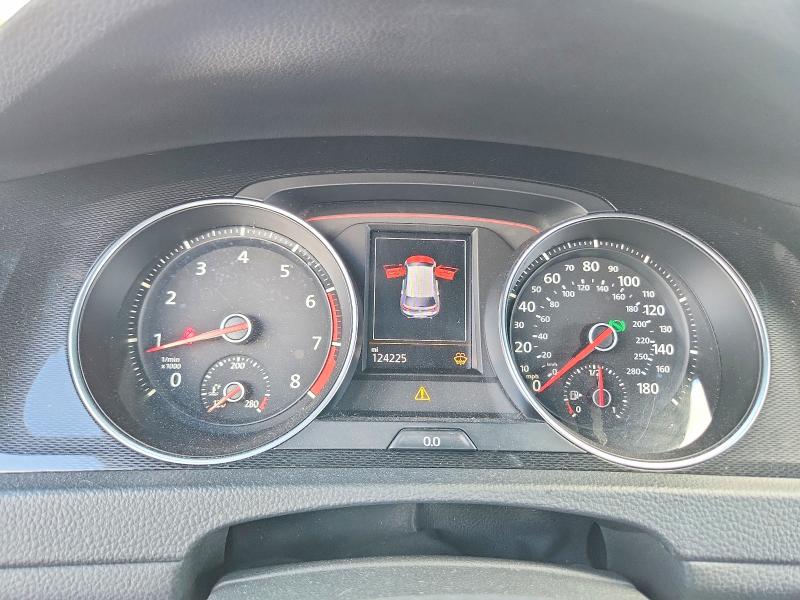 2015 Volkswagen Gti მანქანა იყიდება აუქციონზე, vin: 3VW4T7AU1FM003611, აუქციონის ნომერი: 66287286
