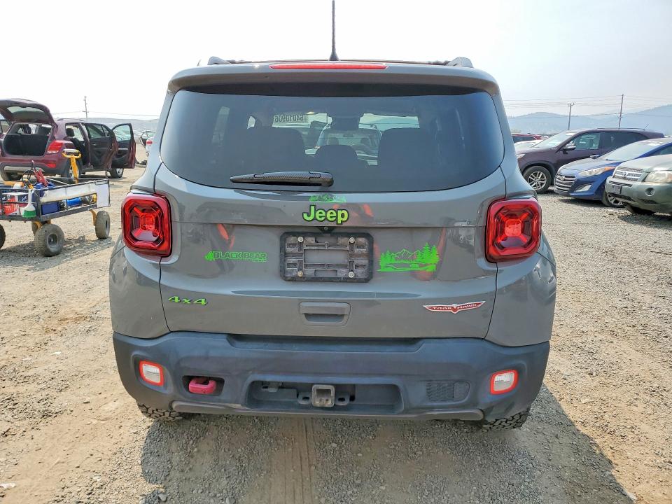 64010906 :رقم المزاد ، ZACNJBC18LPL40088 vin ، 2020 Jeep Renegade مزاد بيع