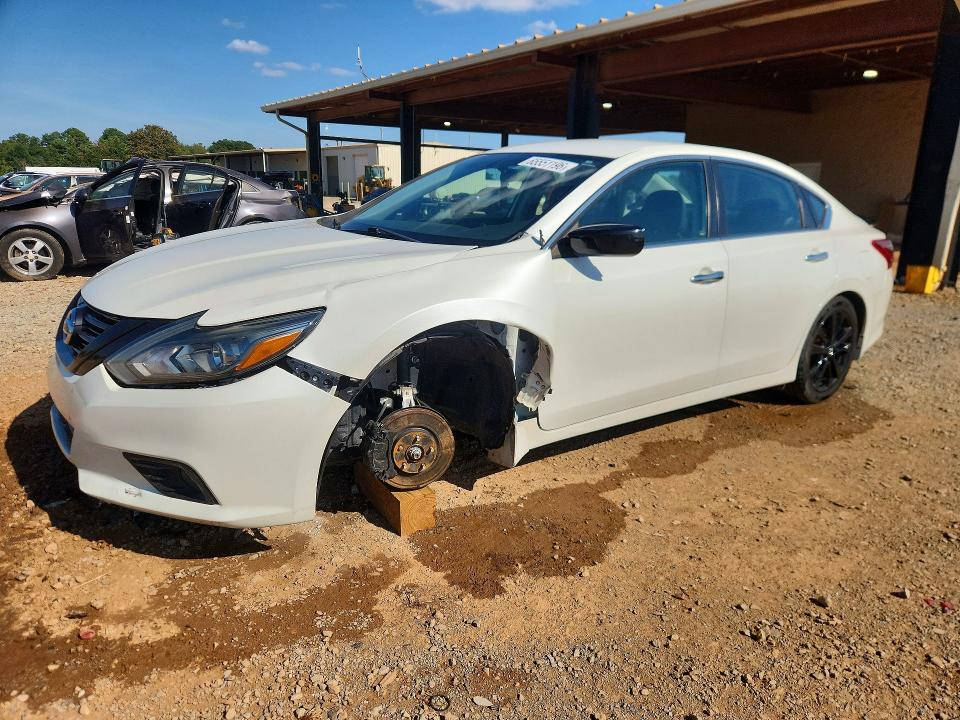2018 Nissan Altima მანქანა იყიდება აუქციონზე, vin: 1N4AL3AP3JC480047, აუქციონის ნომერი: 65551196