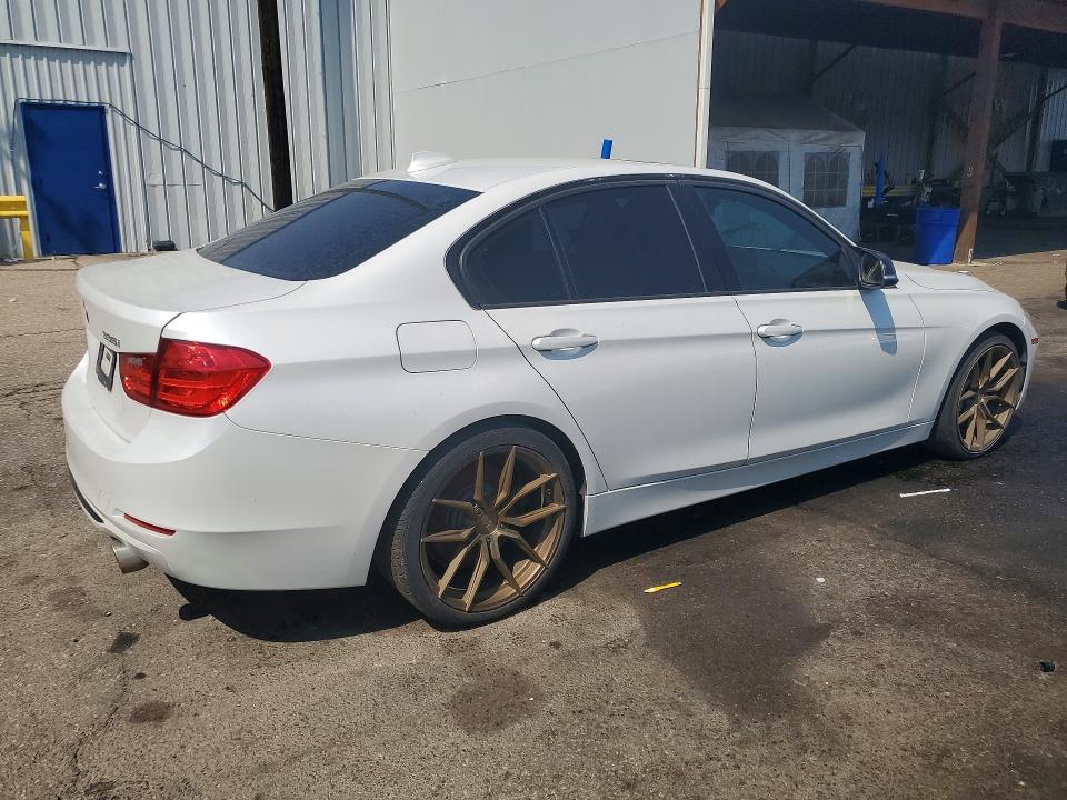2013 Bmw 335 მანქანა იყიდება აუქციონზე, vin: WBA3A9G56DNP38083, აუქციონის ნომერი: 63803566