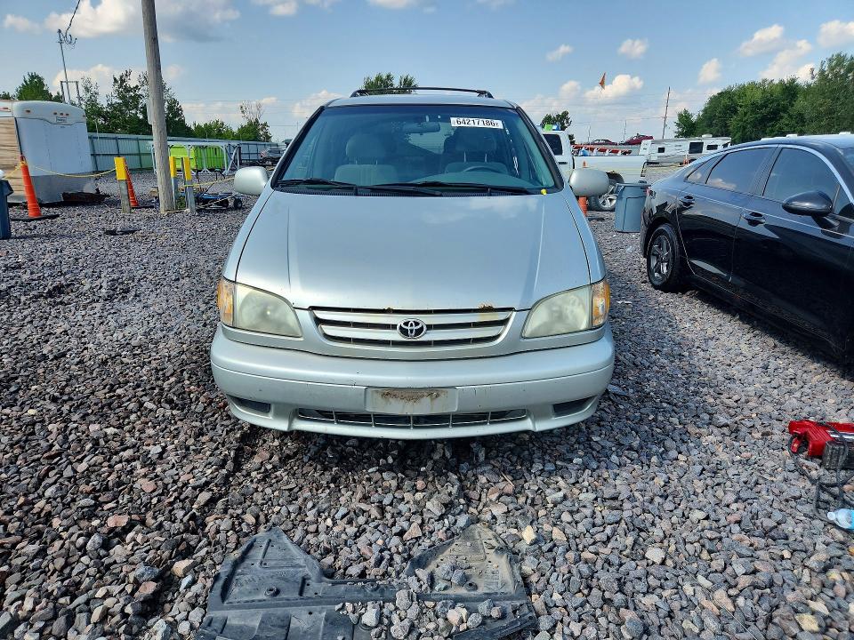 64217186 :رقم المزاد ، 4T3ZF13C43U554997 vin ، 2003 Toyota Sienna مزاد بيع