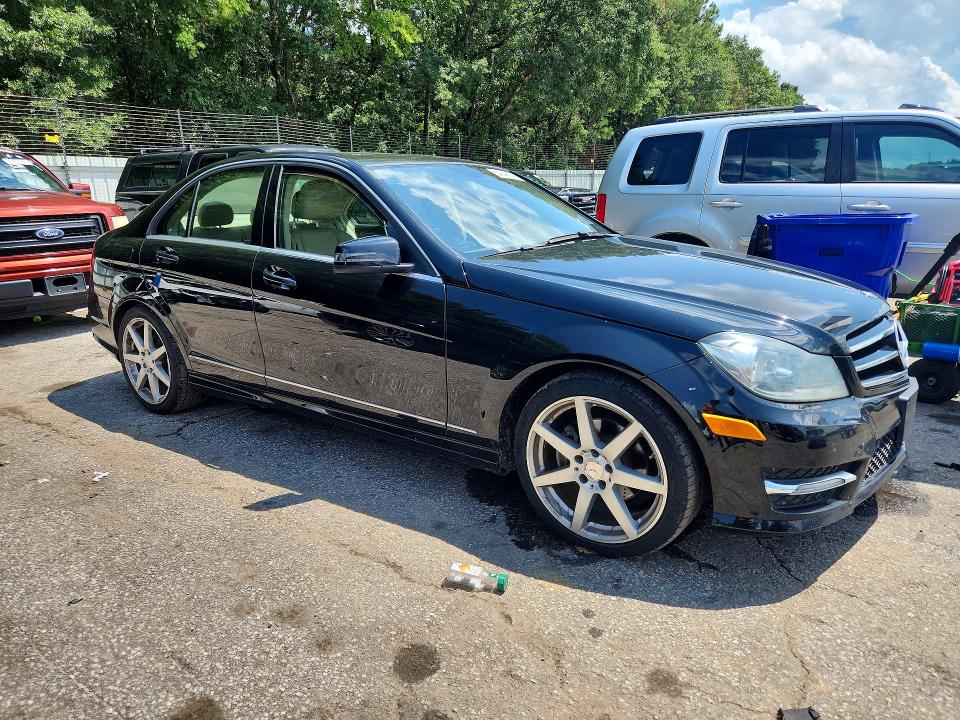 64946056 :رقم المزاد ، WDDGF4HB5EA953918 vin ، 2014 Mercedes-benz C مزاد بيع