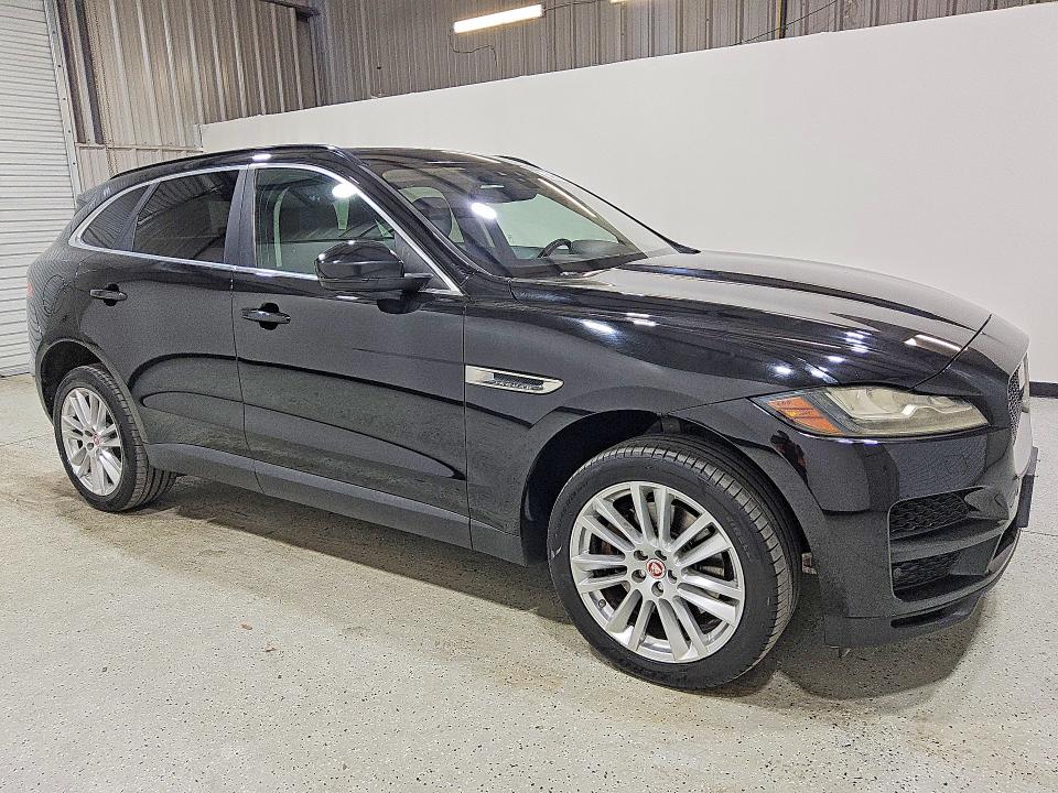 Продажа на аукционе авто 2019 Jaguar F-pace, vin: SADCK2GX9KA356938, номер лота: 64559316