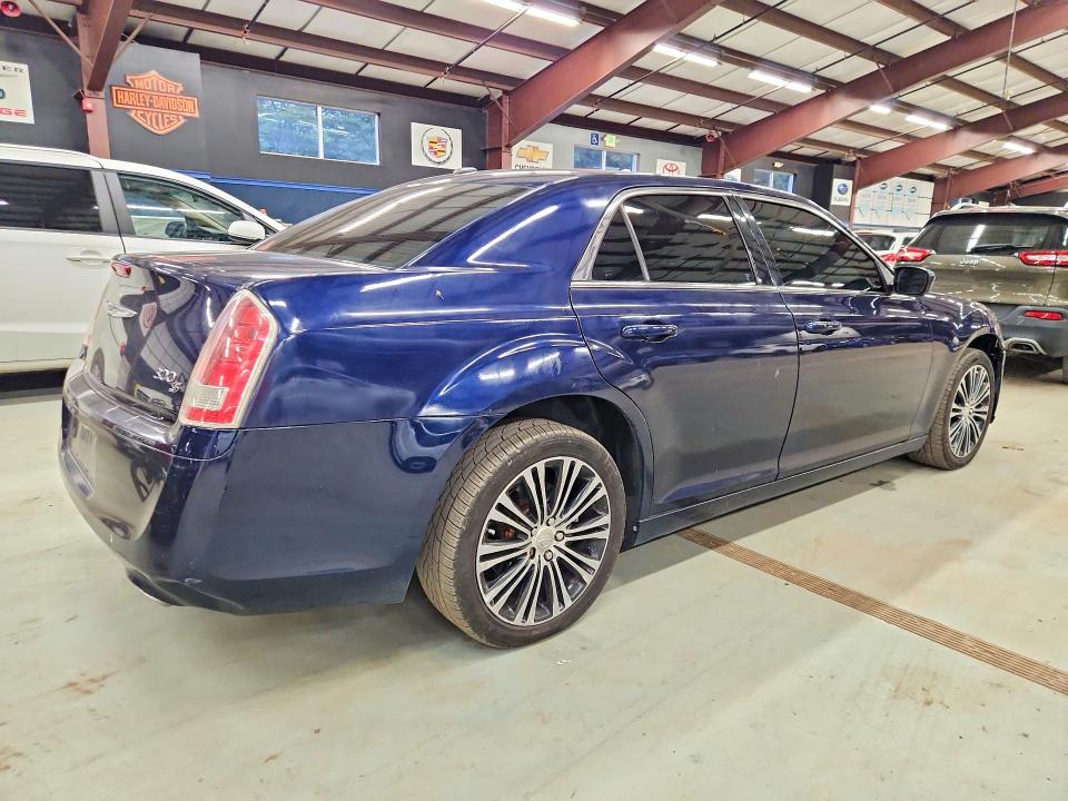 Продажа на аукционе авто 2014 Chrysler 300, vin: 2C3CCAGG8EH120360, номер лота: 66927776