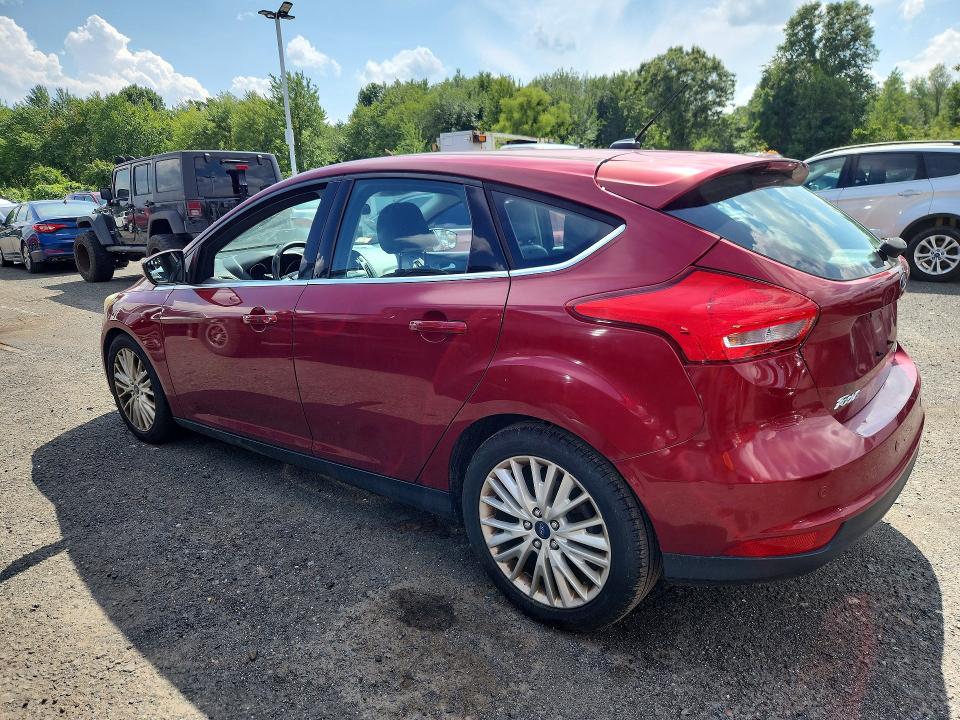 66064596 :رقم المزاد ، 1FADP3N23FL227091 vin ، 2015 Ford Focus مزاد بيع