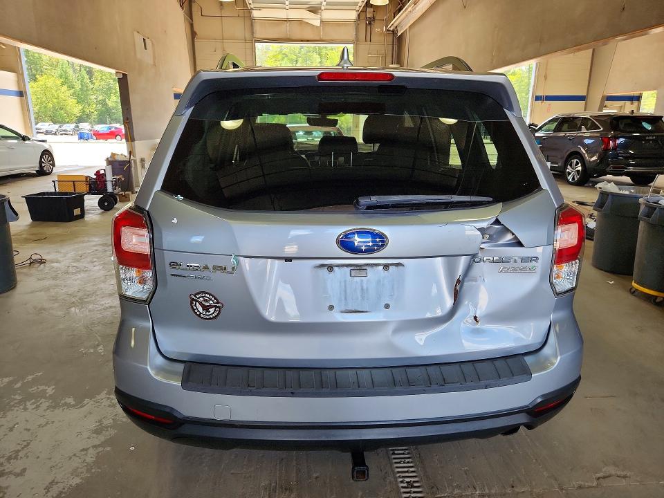 2017 Subaru Forester მანქანა იყიდება აუქციონზე, vin: JF2SJAJC4HH523329, აუქციონის ნომერი: 65349496