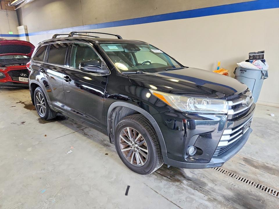 Aukcja sprzedaży 2017 Toyota Highlander, vin: 5TDJZRFH0HS418983, numer aukcji: 66921316
