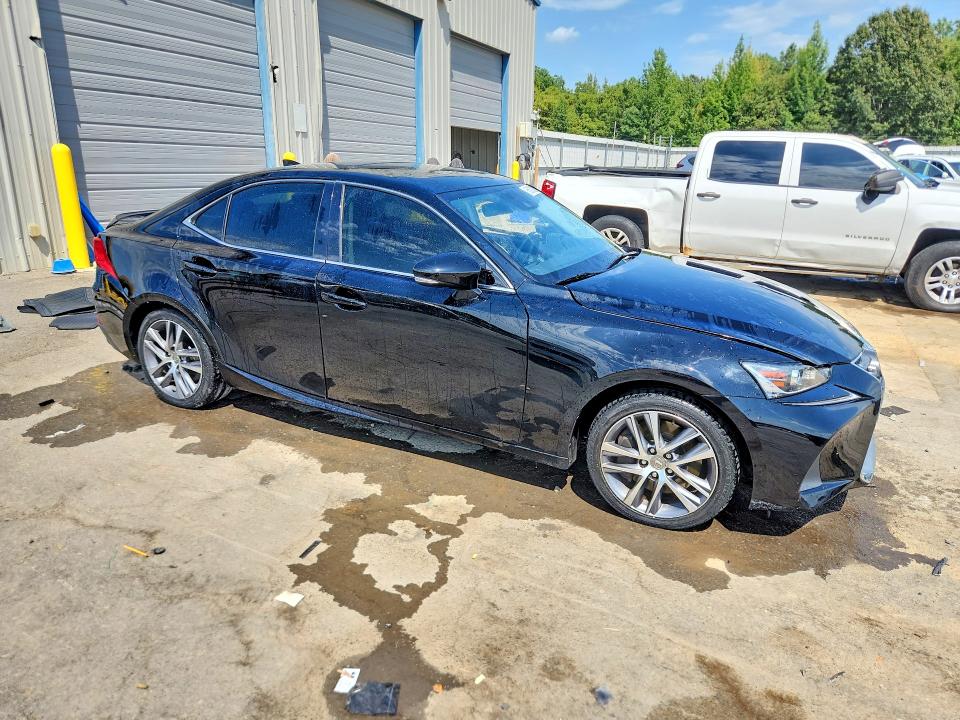 66020836 :رقم المزاد ، JTHAA1D26L5106090 vin ، 2020 Lexus Is مزاد بيع