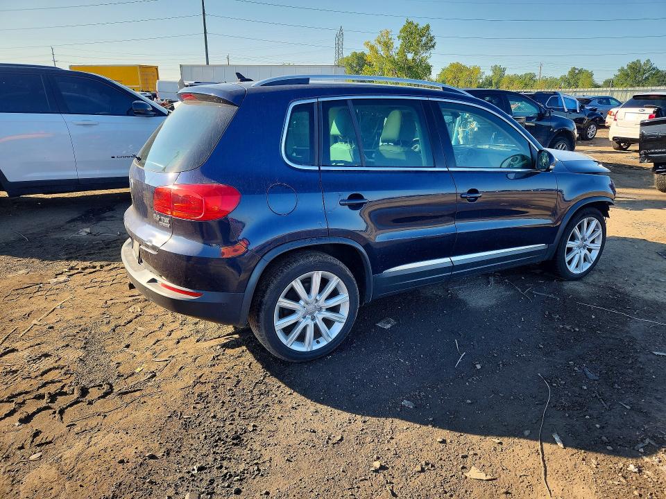 Продажа на аукционе авто 2012 Volkswagen Tiguan, vin: WVGBV7AX3CW582512, номер лота: 66575926