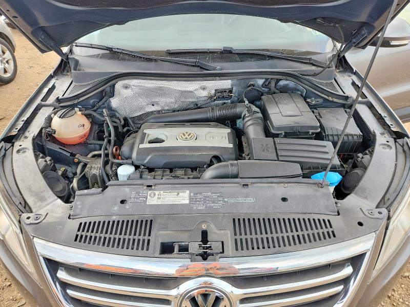 63240036 :رقم المزاد ، WVGBV7AX7AW538137 vin ، 2010 Volkswagen Tiguan مزاد بيع