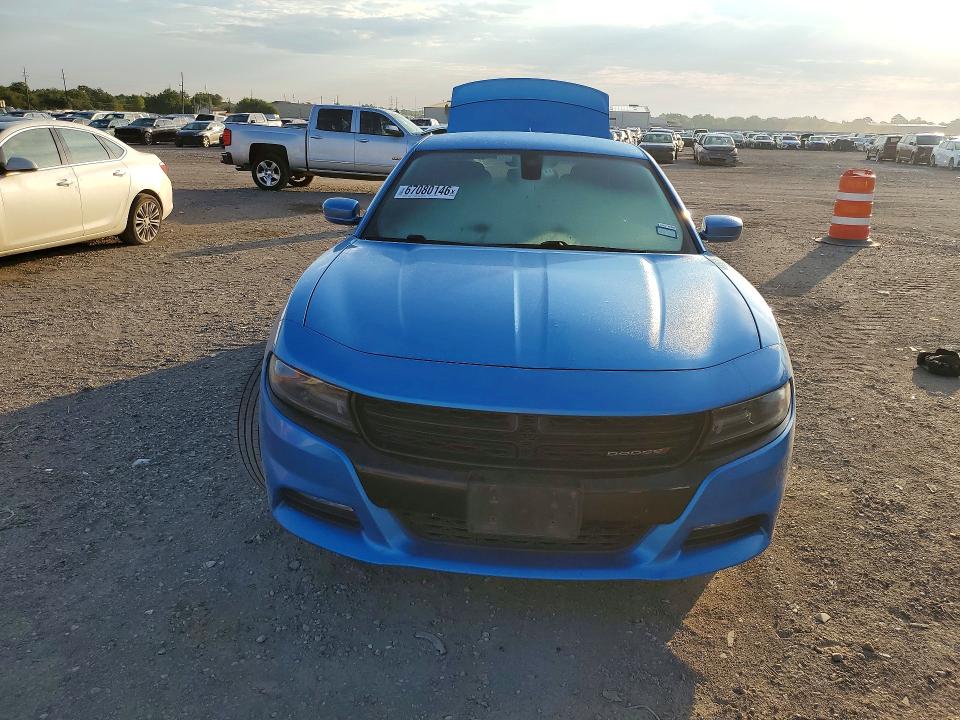 67080146 :رقم المزاد ، 2C3CDXCT6FH862955 vin ، 2015 Dodge Charger مزاد بيع