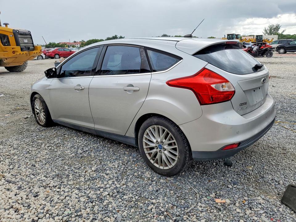67236306 :رقم المزاد ، 1FAHP3M22CL160563 vin ، 2012 Ford Focus مزاد بيع