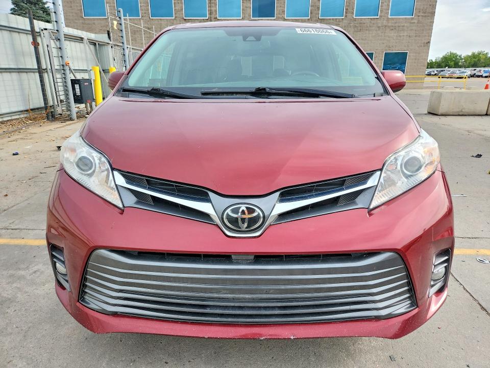 2018 Toyota Sienna მანქანა იყიდება აუქციონზე, vin: 5TDYZ3DC8JS917314, აუქციონის ნომერი: 66618066