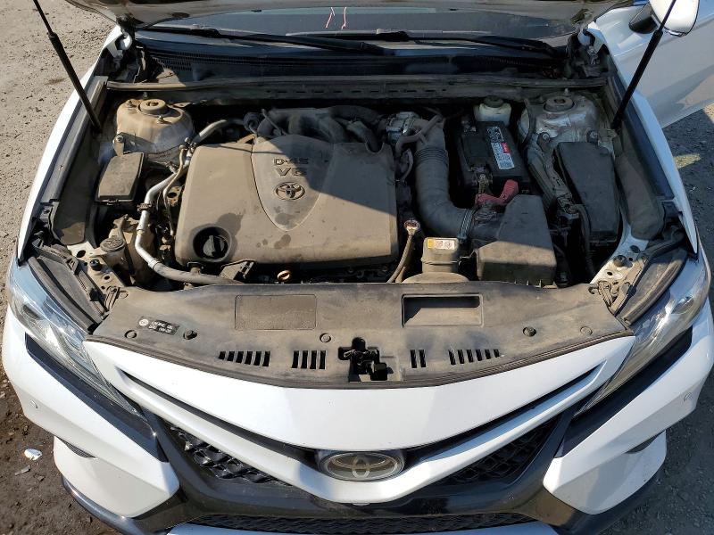 Aukcja sprzedaży 2018 Toyota Camry, vin: 4T1BZ1HKXJU014875, numer aukcji: 64992166