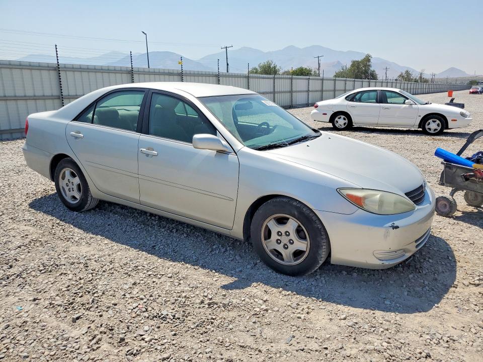2002 Toyota Camry მანქანა იყიდება აუქციონზე, vin: 4T1BF32K22U020698, აუქციონის ნომერი: 63731796