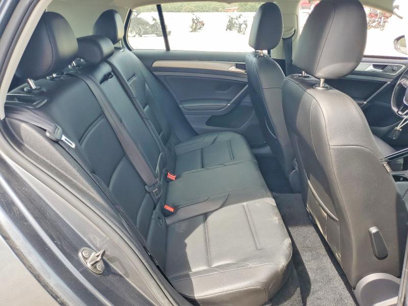 65518216 :رقم المزاد ، 3VW217AU2HM028341 vin ، 2017 Volkswagen Golf مزاد بيع