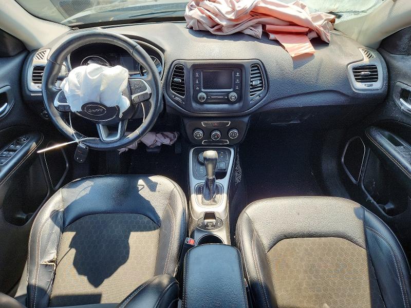 64845566 :رقم المزاد ، 3C4NJDBB6JT112394 vin ، 2018 Jeep Compass مزاد بيع