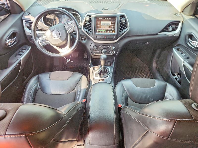 66931446 :رقم المزاد ، 1C4PJLLB5JD565008 vin ، 2018 Jeep Cherokee مزاد بيع