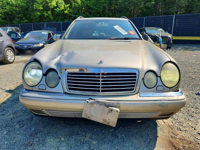 1999 Mercedes-benz E მანქანა იყიდება აუქციონზე, vin: WDBJH82F9XX020924, აუქციონის ნომერი: 65000506