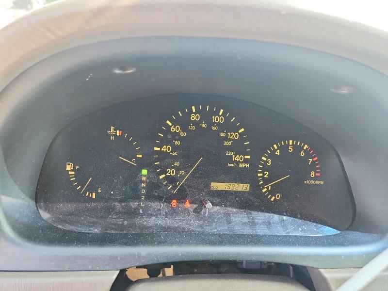 65999976 :رقم المزاد ، JTJHF10U820281569 vin ، 2002 Lexus Rx مزاد بيع