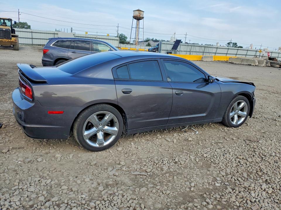 65240356 :رقم المزاد ، 2C3CDXBG4DH643509 vin ، 2013 Dodge Charger مزاد بيع