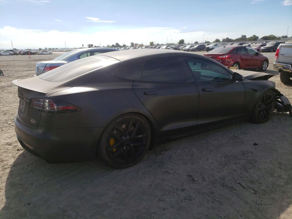 61454866 :رقم المزاد ، 5YJSA1E61NF486531 vin ، 2022 Tesla Model S مزاد بيع