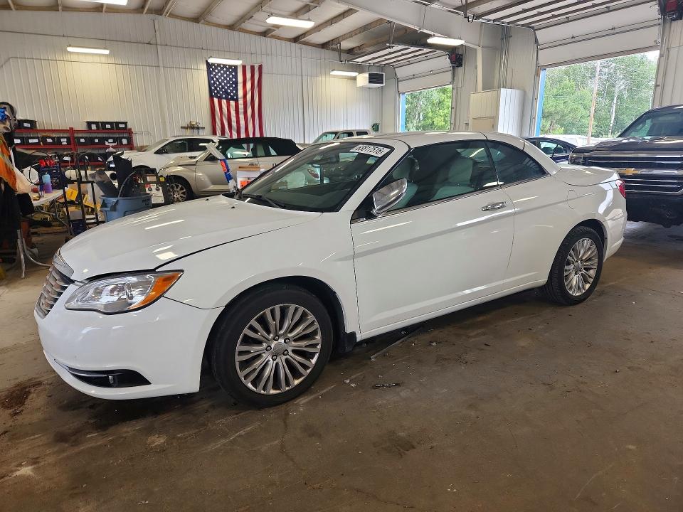 2014 Chrysler 200 მანქანა იყიდება აუქციონზე, vin: 1C3BCBFG7EN163324, აუქციონის ნომერი: 63817516