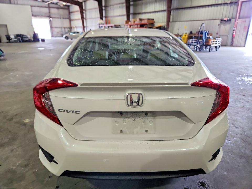 Продаж на аукціоні авто 2018 Honda Civic, vin: JHMFC1F73JX009875, номер лоту: 64465316