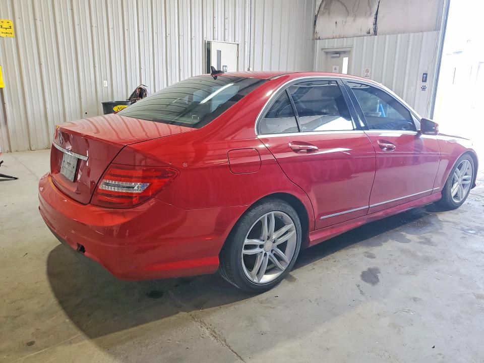 Продаж на аукціоні авто 2013 Mercedes-benz C, vin: WDDGF4HB0DR272680, номер лоту: 65154016