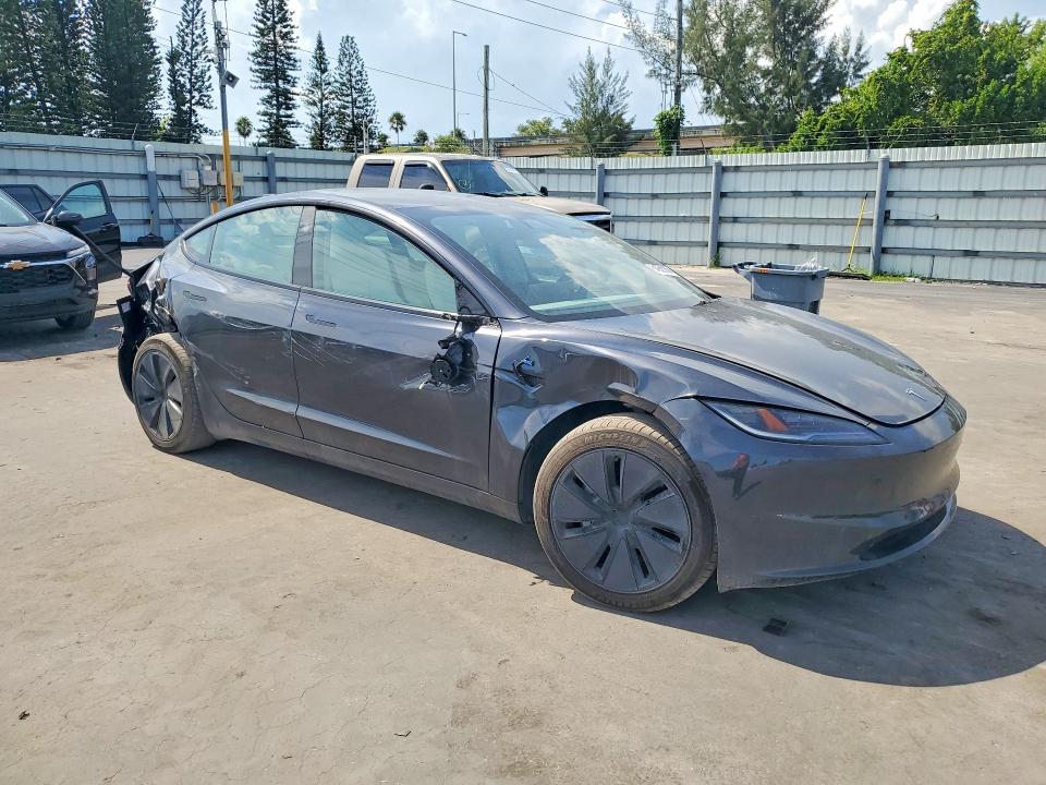 64966366 :رقم المزاد ، 5YJ3E1EA2SF942738 vin ، 2025 Tesla Model 3 مزاد بيع