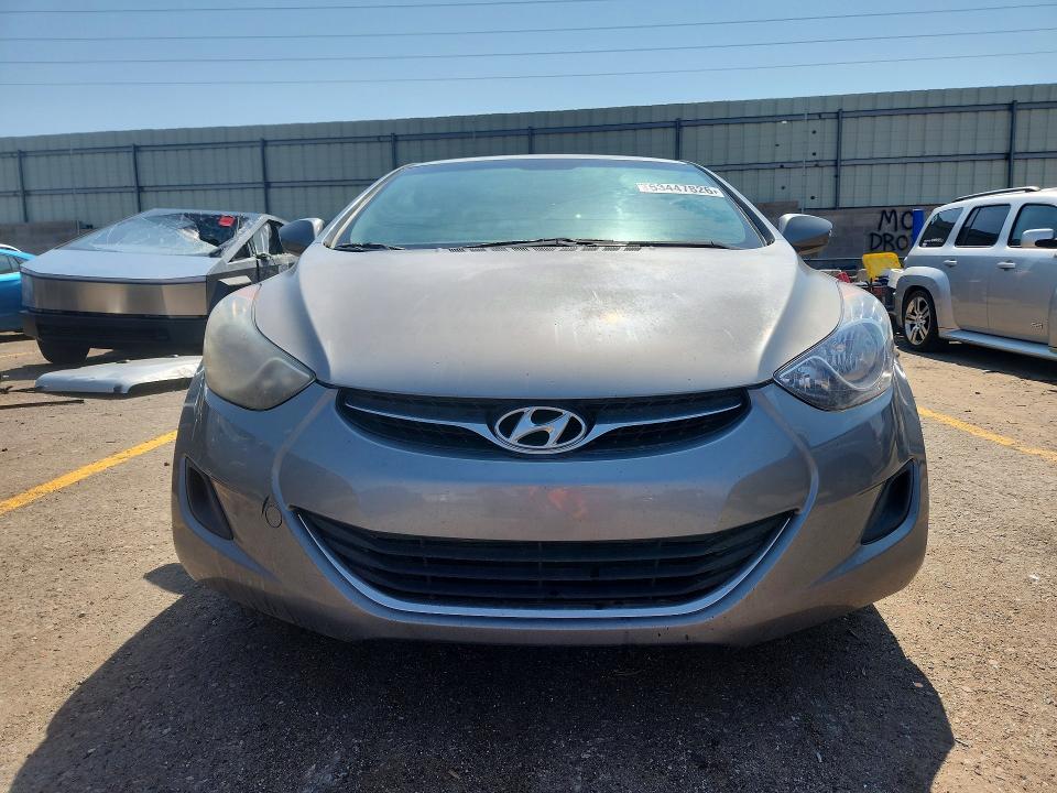 63447826 :رقم المزاد ، KMHDH4AE4BU107796 vin ، 2011 Hyundai Elantra مزاد بيع