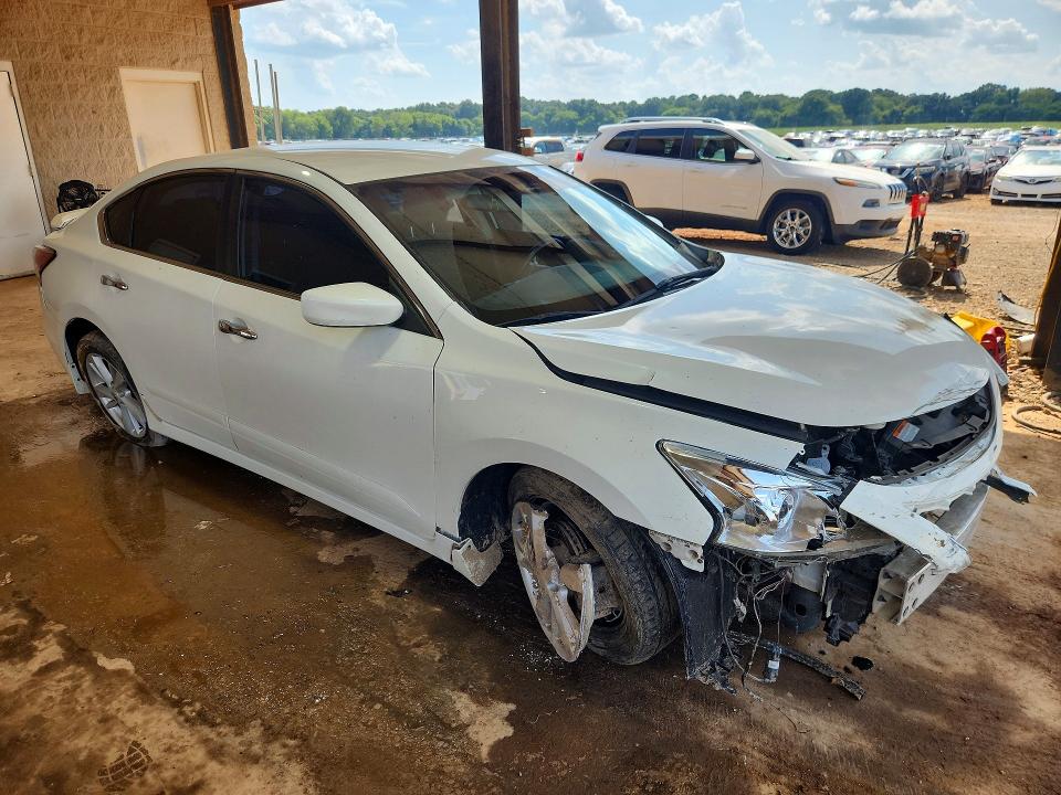2014 Nissan Altima მანქანა იყიდება აუქციონზე, vin: 1N4AL3AP8EN216297, აუქციონის ნომერი: 65350836