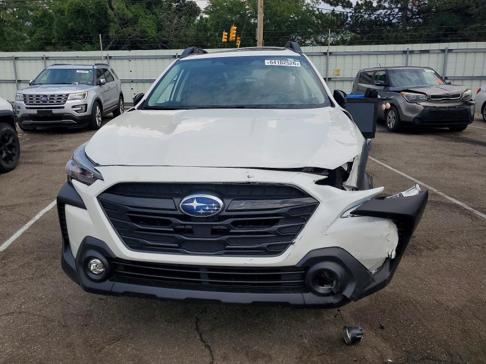 64102526 :رقم المزاد ، 4S4BTALC3S3322690 vin ، 2025 Subaru Outback مزاد بيع