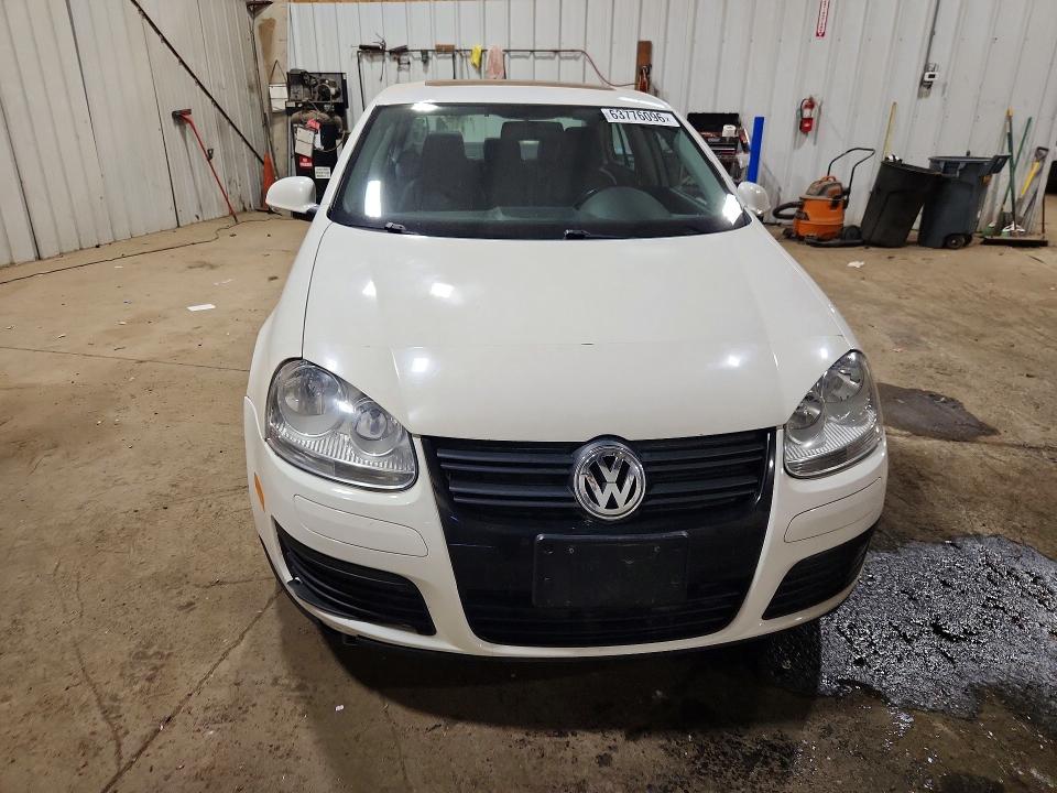 Продаж на аукціоні авто 2010 Volkswagen Jetta, vin: 3VWRA7AJ9AM036673, номер лоту: 63776096
