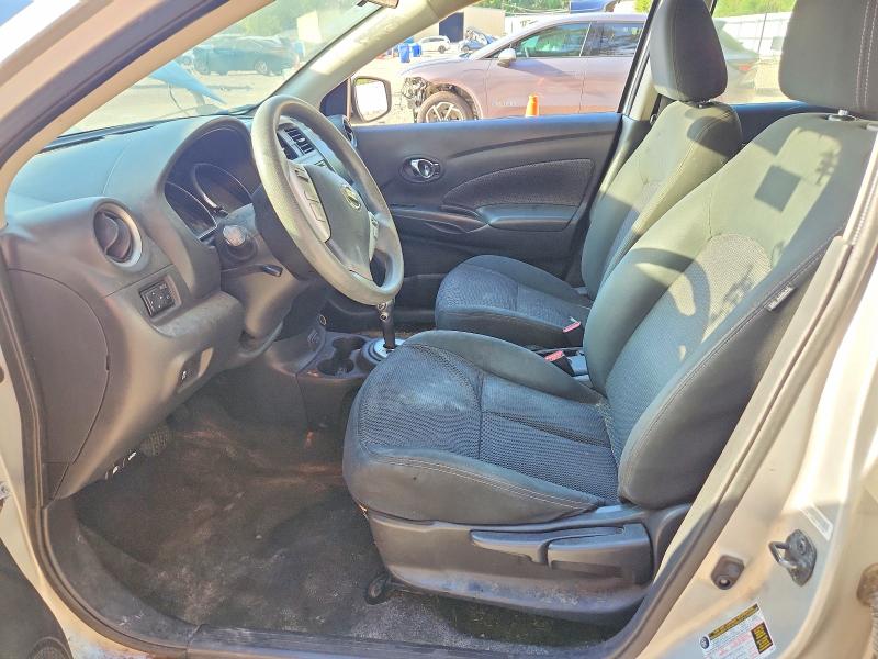 62717216 :رقم المزاد ، 3N1CN7AP2JL843255 vin ، 2018 Nissan Versa مزاد بيع