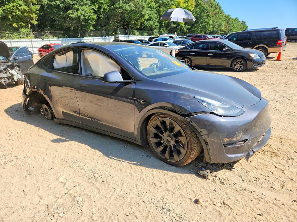 66421966 :رقم المزاد ، 5YJYGDEEXMF070512 vin ، 2021 Tesla Model Y مزاد بيع