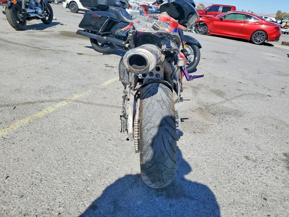 Продажа на аукционе авто 2006 Honda Cbr1000, vin: JH25C57046M207390, номер лота: 63020916
