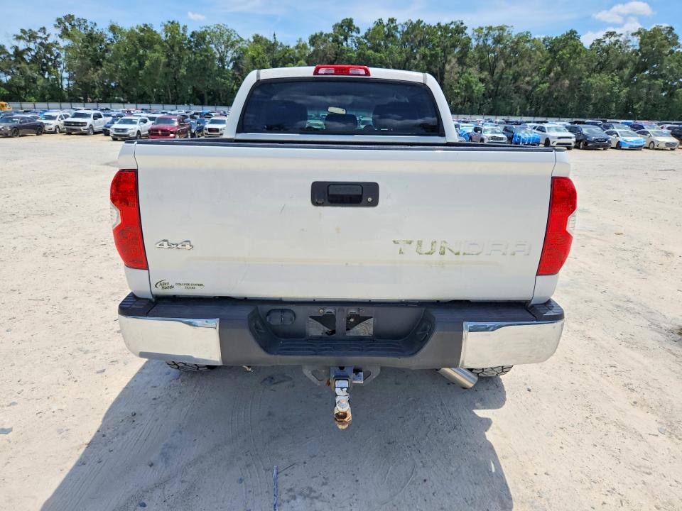63467266 :رقم المزاد ، 5TFDW5F16GX560331 vin ، 2016 Toyota Tundra مزاد بيع