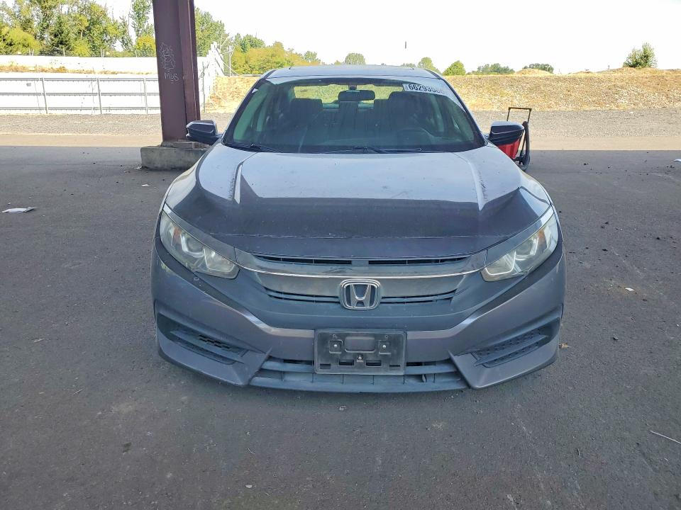 Продажа на аукционе авто 2018 Honda Civic, vin: 2HGFC2F70JH580897, номер лота: 66293586