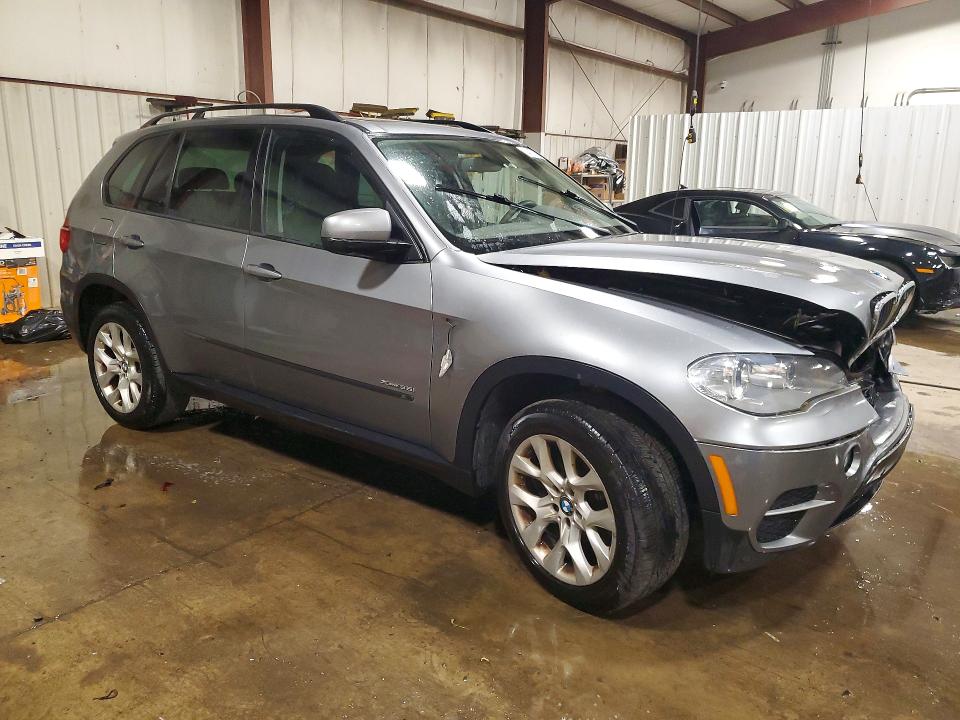 64237456 :رقم المزاد ، 5UXZV4C57D0B06055 vin ، 2013 Bmw X5 مزاد بيع