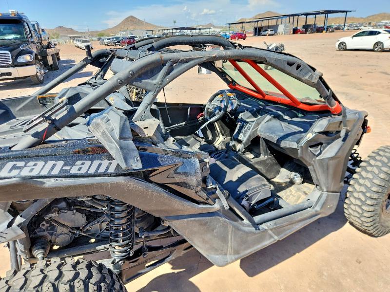2017 Can-am Maverick X3 მანქანა იყიდება აუქციონზე, vin: 3JBVDAW27HK000030, აუქციონის ნომერი: 65903116