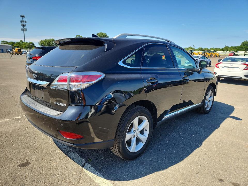 63725026 :رقم المزاد ، 2T2BK1BA6FC341539 vin ، 2015 Lexus Rx 350 مزاد بيع