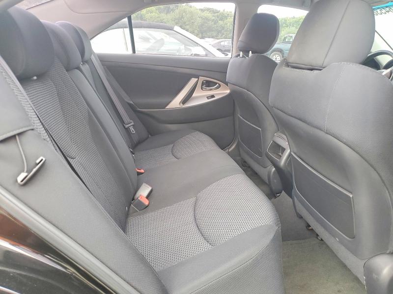 64530546 :رقم المزاد ، 4T1BF3EK5AU014047 vin ، 2010 Toyota Camry مزاد بيع