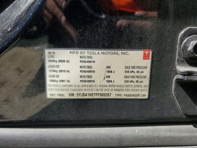 61451166 :رقم المزاد ، 5YJSA1H27FF085267 vin ، 2015 Tesla Model S مزاد بيع