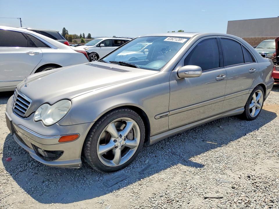 63621286 :رقم المزاد ، WDBRF52HX6A889476 vin ، 2006 Mercedes-benz C مزاد بيع