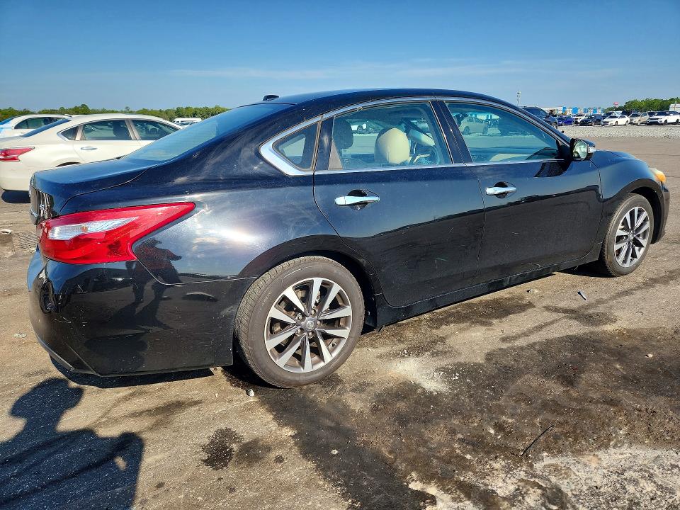 Aukcja sprzedaży 2017 Nissan Altima, vin: 1N4AL3AP8HC156957, numer aukcji: 65565276