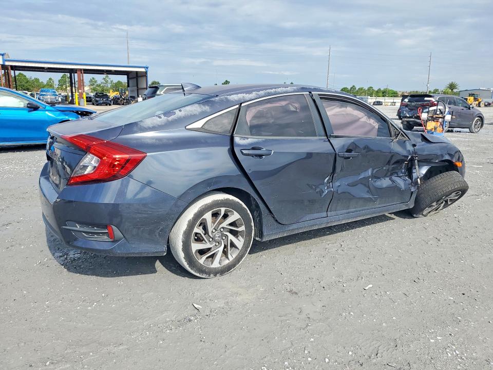 Продажа на аукционе авто 2018 Honda Civic, vin: 2HGFC2F70JH589342, номер лота: 63705926