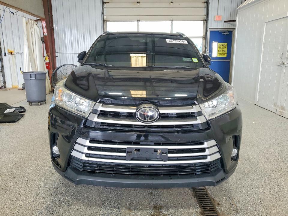 2017 Toyota Highlander მანქანა იყიდება აუქციონზე, vin: 5TDJZRFH9HS483041, აუქციონის ნომერი: 66181456