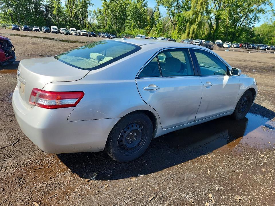 63207086 :رقم المزاد ، 4T1BF3EK3AU025340 vin ، 2010 Toyota Camry مزاد بيع